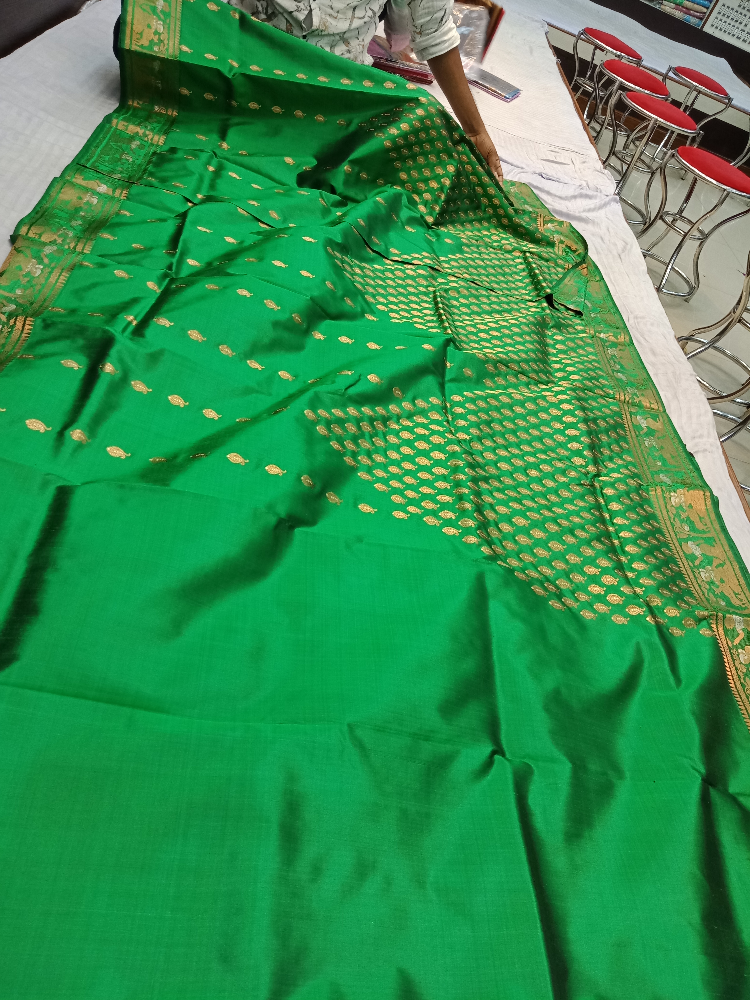 SWARNACHARI ALLOVER S 102 Product Image